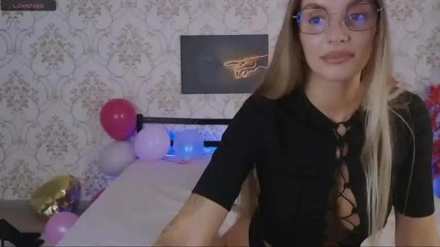Image 3 of sexy_juldoll Stream on Chaturbate on 14 months ago