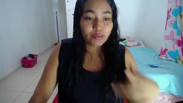 Image 4 of sexy_love_15 Stream on Chaturbate on 19 months ago