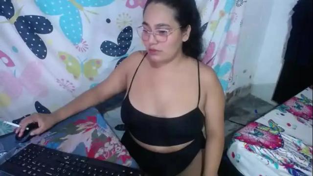 Image 8 of sexy_love_15 Stream on Chaturbate on 18 days ago