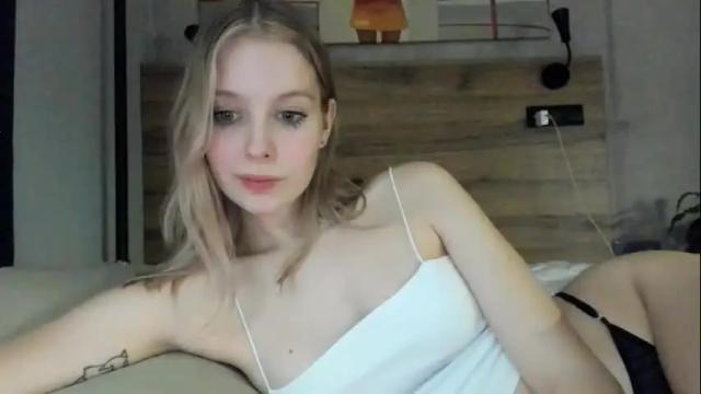 Image 12 of sexy_misses19 Stream on Chaturbate on 1 month ago