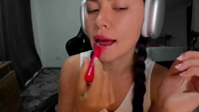 Image 6 of sexy_natty Stream on Chaturbate on 15 months ago