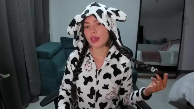 Image 4 of sexy_natty Stream on Chaturbate on 14 months ago