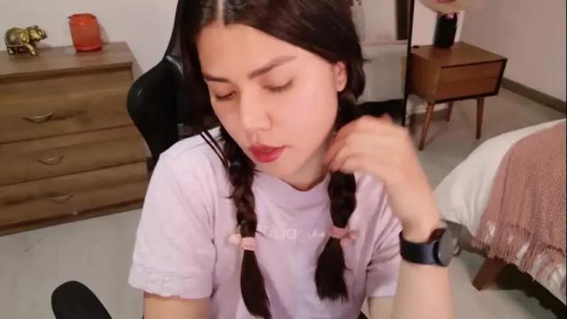 Image 4 of sexy_natty Stream on Chaturbate on 22 days ago