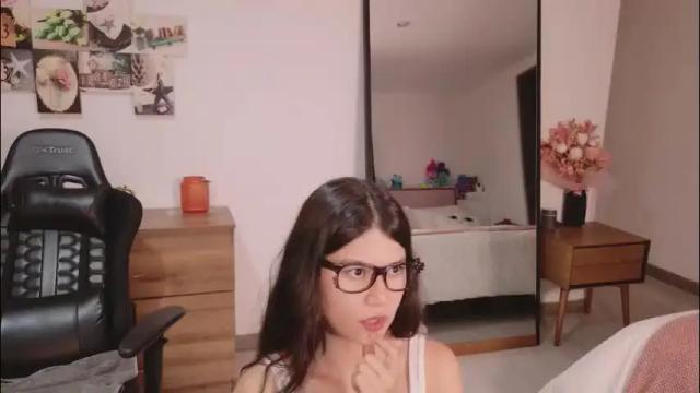 Image 3 of sexy_natty Stream on Chaturbate on 2 months ago