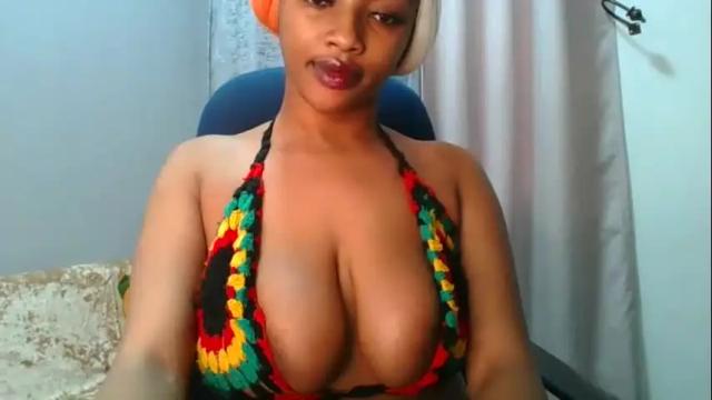 Image 2 of sexy_sweetcandy Stream on Chaturbate on 2 months ago