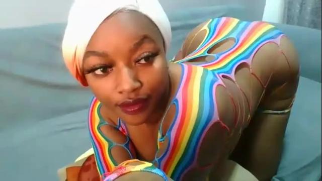 Image 12 of sexy_sweetcandy Stream on Chaturbate on 2 months ago