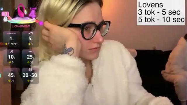 Image 2 of sexy_sweets Stream on Chaturbate on 5 days ago