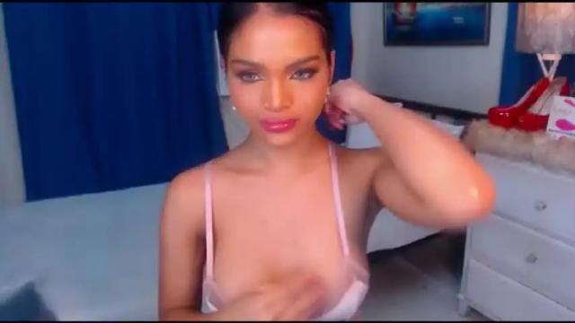 Image 10 of sexyadrianaqueents Stream on Chaturbate on 15 months ago
