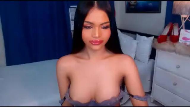 Image 8 of sexyadrianaqueents Stream on Chaturbate on 15 months ago