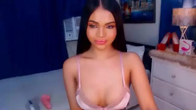 Image 4 of sexyadrianaqueents Stream on Chaturbate on 13 months ago