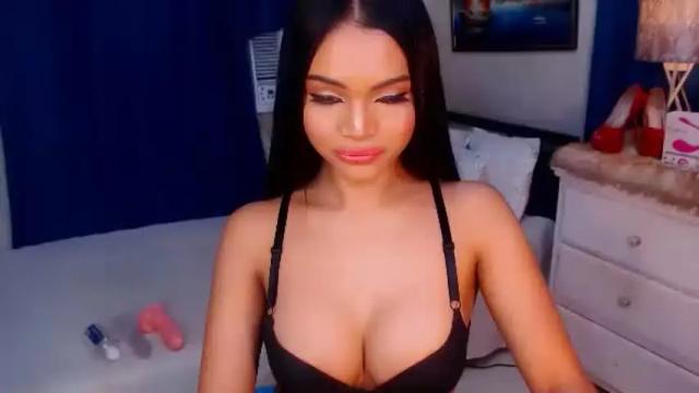 Image 6 of sexyadrianaqueents Stream on Chaturbate on 13 months ago