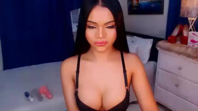 Image 8 of sexyadrianaqueents Stream on Chaturbate on 13 months ago