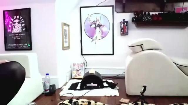 Image 12 of sexyandjagundo Stream on Chaturbate on 17 months ago