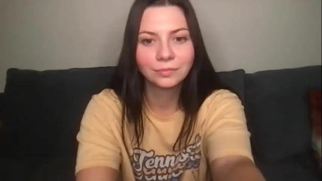 Image 10 of sexybestie_xo Stream on Chaturbate on 15 months ago