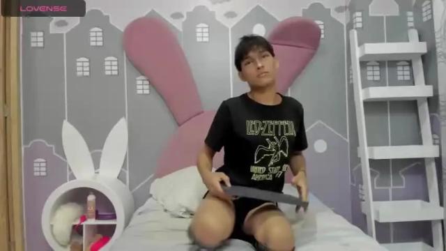 Thumbnail 3, sexyboy_max's Stream at Chaturbate, 13 months ago
