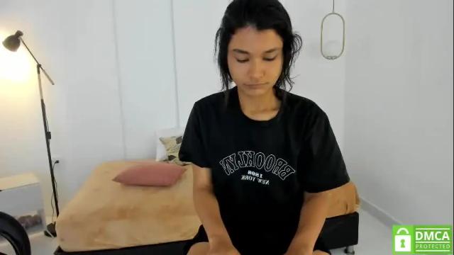 Image 12 of sexychanell_18 Stream on Chaturbate on 1 month ago