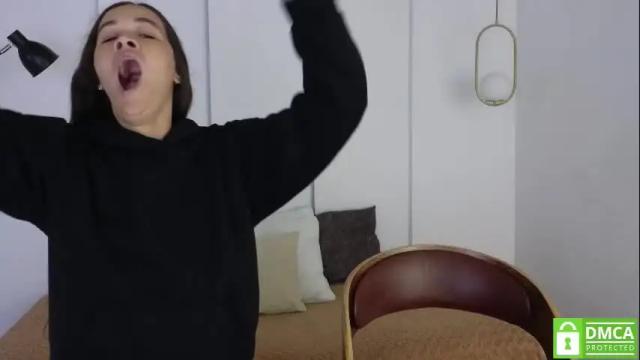 Image 2 of sexychanell_18 Stream on Chaturbate on 1 month ago