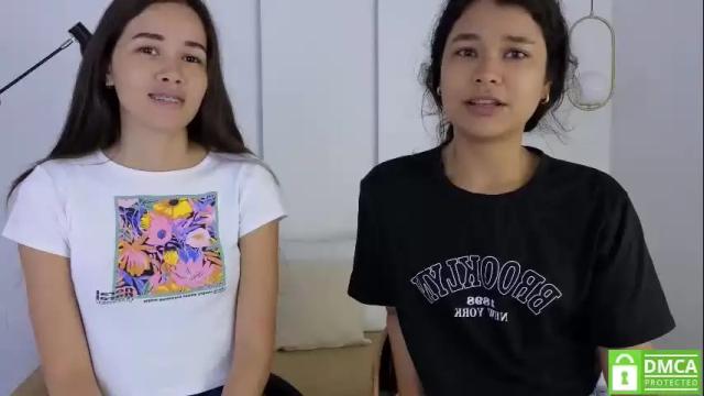 Image 2 of sexychanell_18 Stream on Chaturbate on 1 month ago