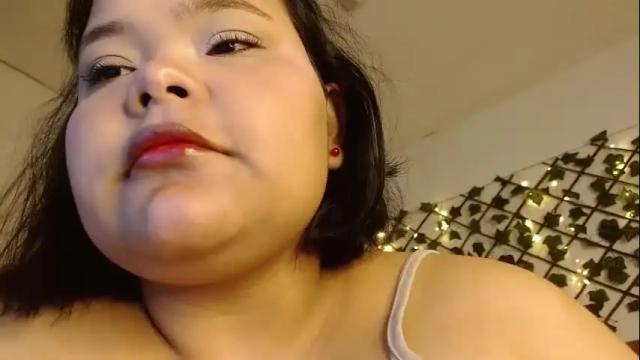 Image 2 of sexychubbyy Stream on Chaturbate on 1 month ago