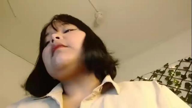 Image 7 of sexychubbyy Stream on Chaturbate on 17 days ago