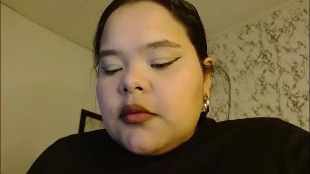 Image 2 of sexychubbyy Stream on Chaturbate on 2 months ago