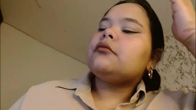 Image 4 of sexychubbyy Stream on Chaturbate on 1 month ago