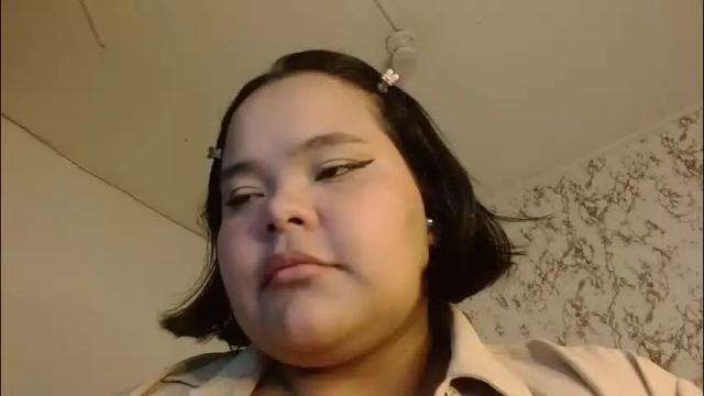 Image 2 of sexychubbyy Stream on Chaturbate on 22 days ago