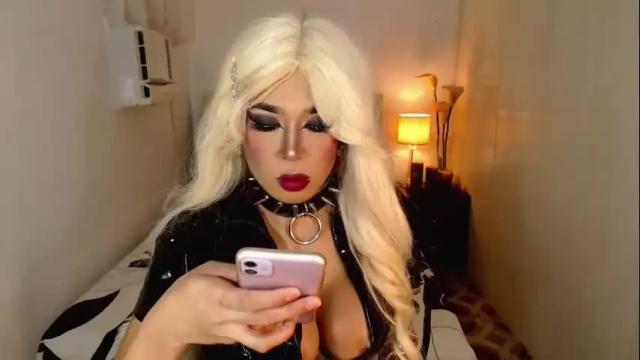 Thumbnail 3, sexydoll_ella's Stream at Chaturbate, 13 hours ago