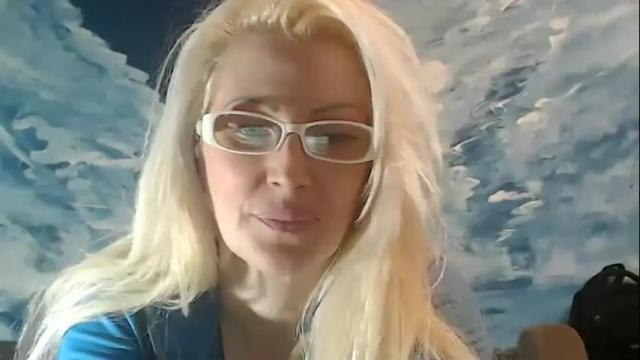 Image 2 of sexyeni Stream on Chaturbate on 8 months ago