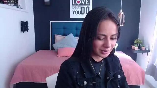 Image 3 of sexygemma_ Stream on Chaturbate on 17 months ago