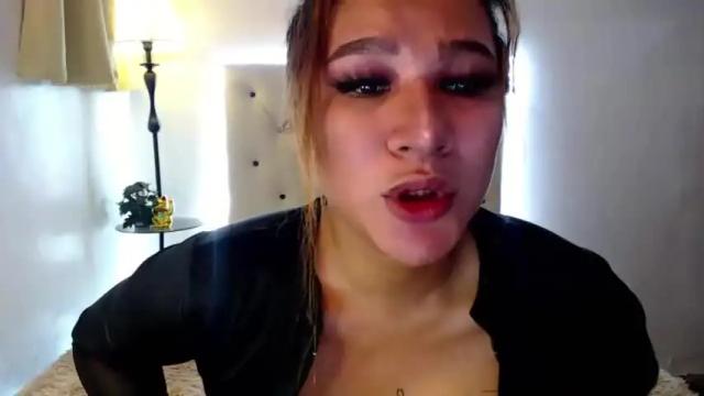 Image 11 of sexyhotiona01 Stream on Chaturbate on 21 months ago