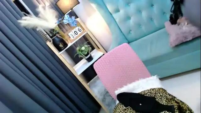 Image 11 of sexyjeanniecuntcums Stream on Chaturbate on 1 month ago