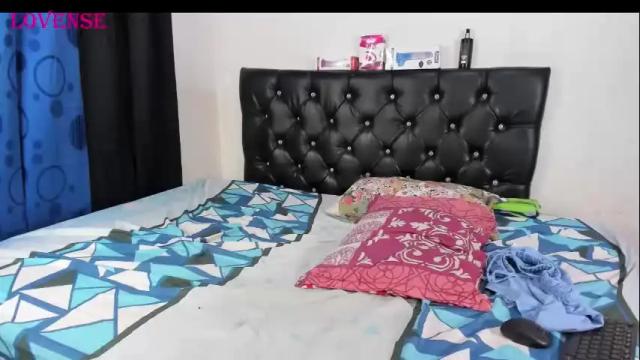 Image 3 of sexykhloe Stream on Chaturbate on 1 month ago