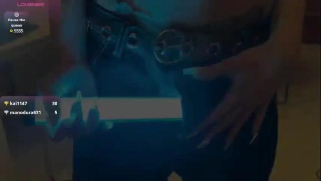 Image 7 of sexymiatrans Stream on Chaturbate on 1 month ago