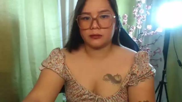 Image 6 of sexymom921302 Stream on Chaturbate on 16 months ago