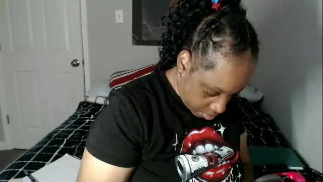 Image 11 of sexymona1218 Stream on Chaturbate on 3 months ago