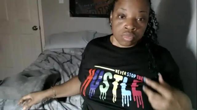 Image 4 of sexymona1218 Stream on Chaturbate on 2 months ago