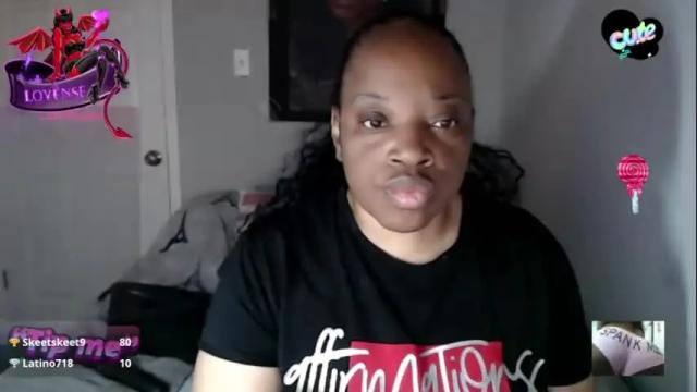 Image 10 of sexymona1218 Stream on Chaturbate on 2 months ago