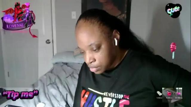 Image 3 of sexymona1218 Stream on Chaturbate on 1 month ago