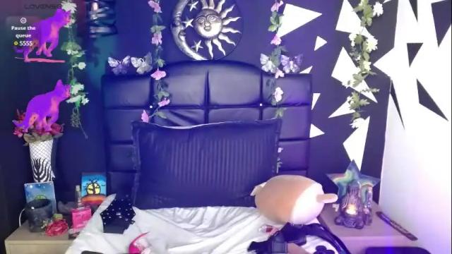 Image 2 of sexynaf Stream on Chaturbate on 16 days ago