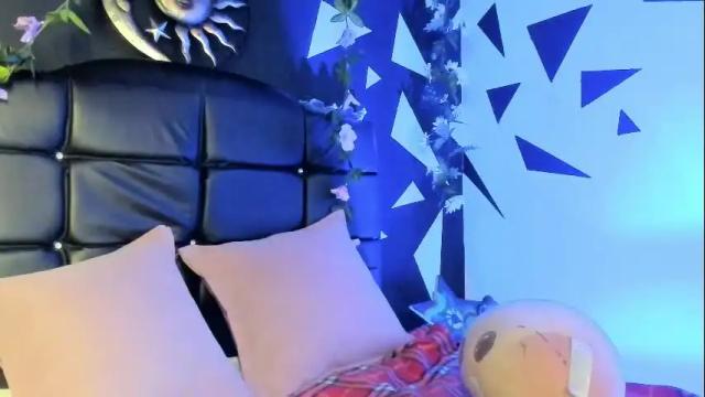 Image 3 of sexynaf Stream on Chaturbate on 9 days ago