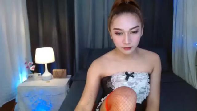 Image 4 of sexynaughty_samantha Stream on Chaturbate on 16 months ago
