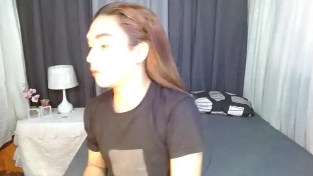Image 4 of sexynaughty_samantha Stream on Chaturbate on 15 months ago