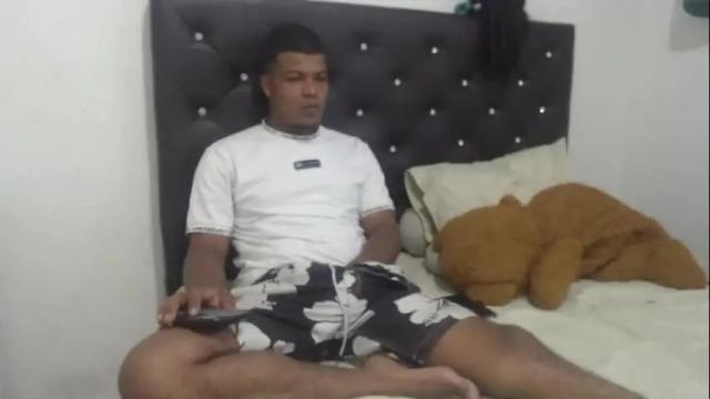 Image 2 of sexypasion28 Stream on Chaturbate on 9 days ago