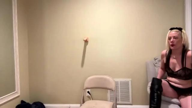 Image 11 of sexypiglet2728 Stream on Chaturbate on 12 days ago
