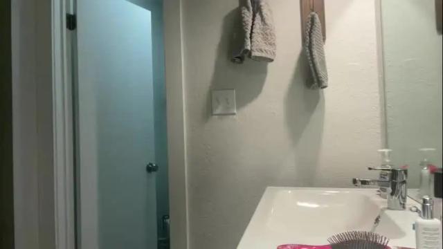 Image 10 of sexyrandyred Stream on Chaturbate on 23 months ago