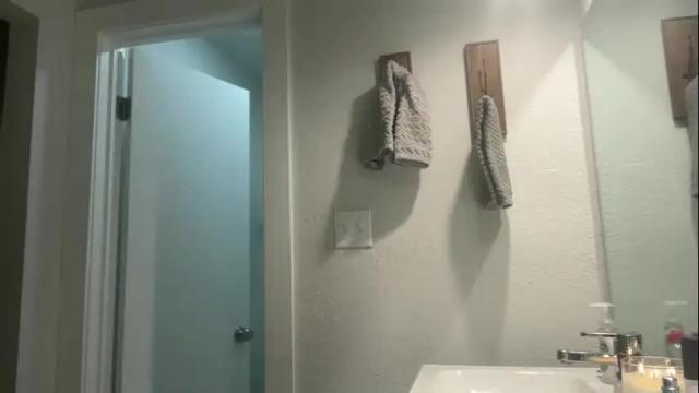 Image 8 of sexyrandyred Stream on Chaturbate on 23 months ago