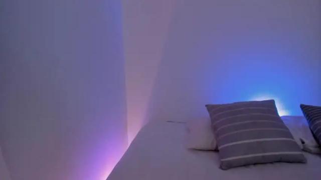 Image 2 of sexyshantal_ Stream on Chaturbate on 13 months ago