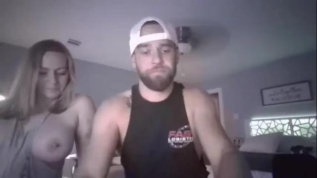 Image 8 of sexytexcouple Stream on Chaturbate on 18 months ago
