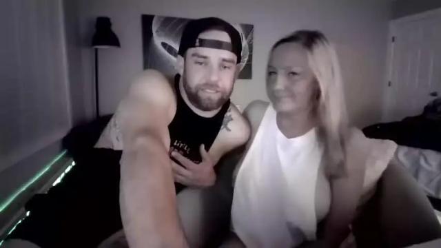 Image 12 of sexytexcouple Stream on Chaturbate on 14 months ago
